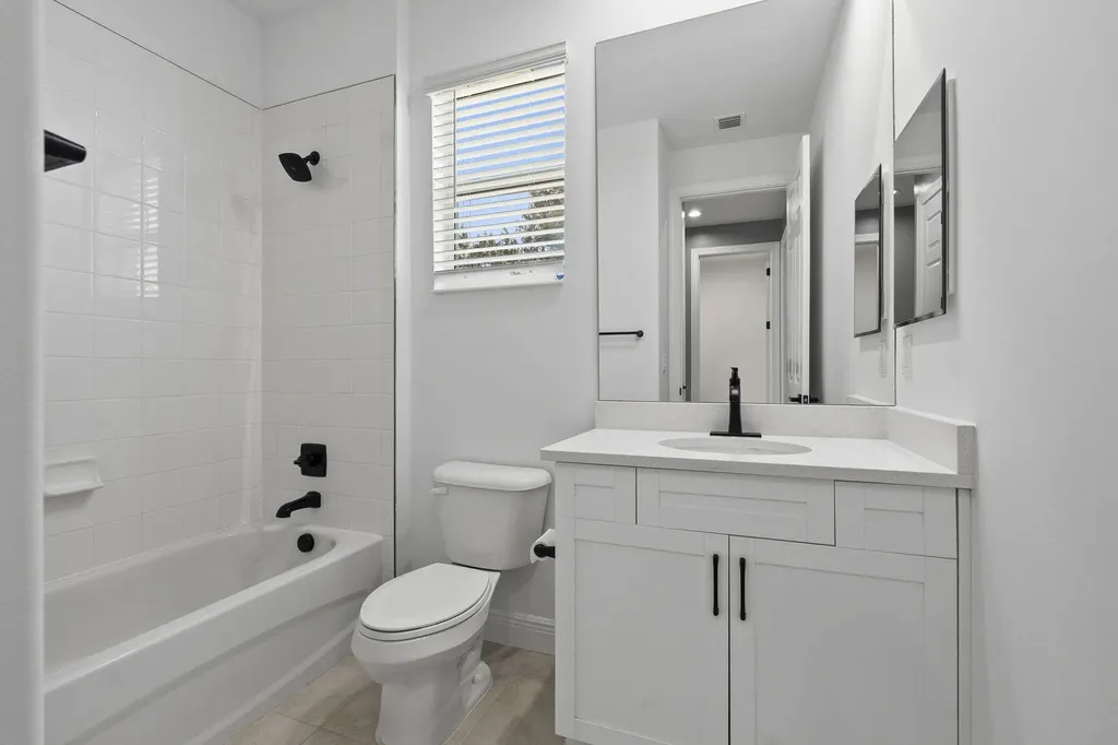 4497 SW Farmington Street Port St Lucie FL 34953