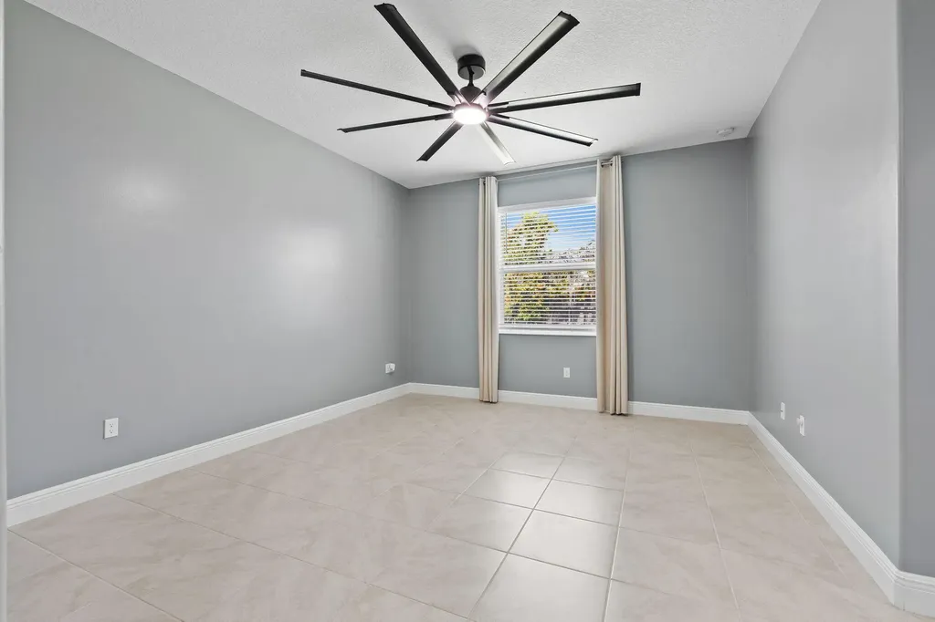 4497 SW Farmington Street Port St Lucie FL 34953