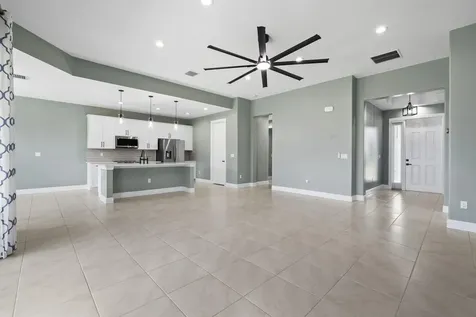 4497 SW Farmington Street Port St Lucie FL 34953