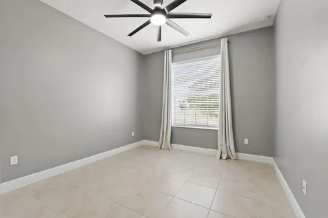 4497 SW Farmington Street Port St Lucie FL 34953