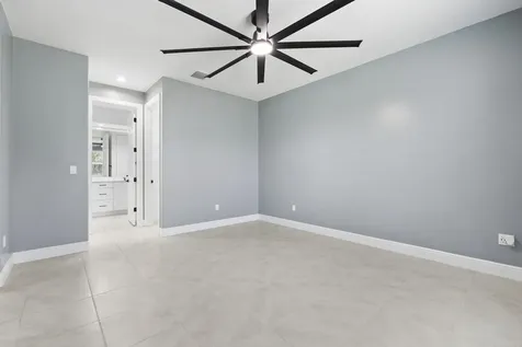 4497 SW Farmington Street Port St Lucie FL 34953