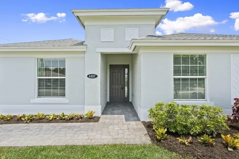 4497 SW Farmington Street Port St Lucie FL 34953