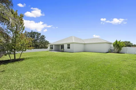 4497 SW Farmington Street Port St Lucie FL 34953