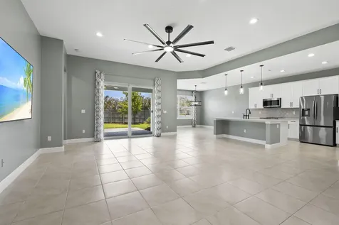 4497 SW Farmington Street Port St Lucie FL 34953