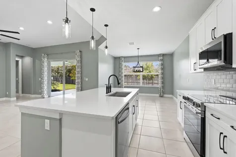 4497 SW Farmington Street Port St Lucie FL 34953