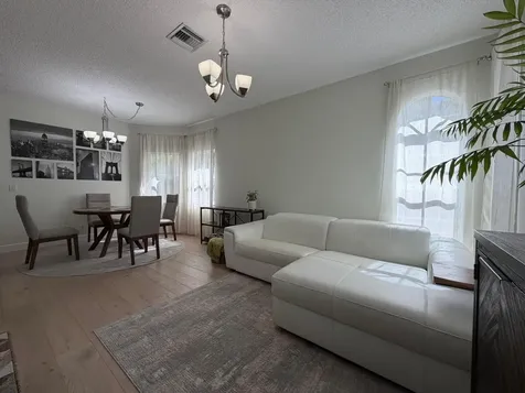 8302 Vía Serena Boca Raton FL 33433
