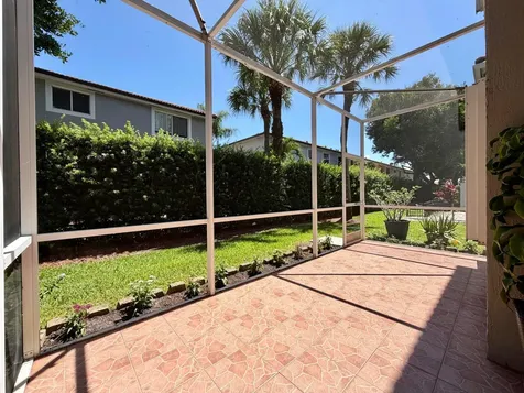 8302 Vía Serena Boca Raton FL 33433
