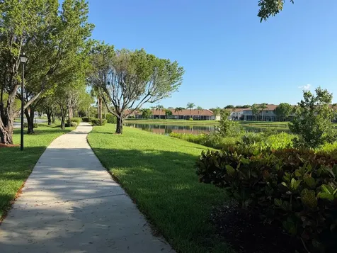 8302 Vía Serena Boca Raton FL 33433