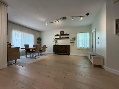 8302 Vía Serena Boca Raton FL 33433