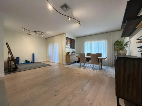 8302 Vía Serena Boca Raton FL 33433