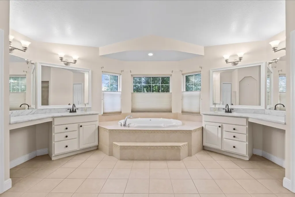 301 SW Buzby Court Port St Lucie FL 34953