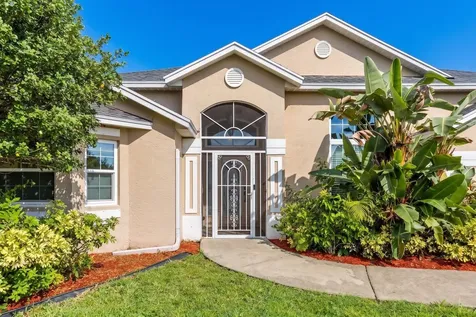 301 SW Buzby Court Port St Lucie FL 34953