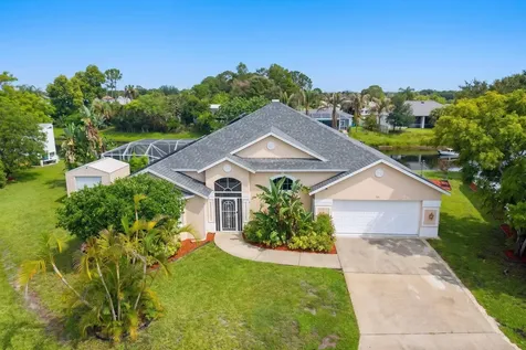 301 SW Buzby Court Port St Lucie FL 34953