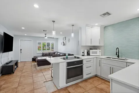 520 SE Dolphin Drive Stuart FL 34996