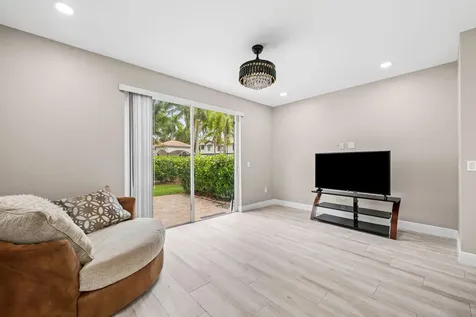 7920 Catalina Circle Tamarac FL 33321