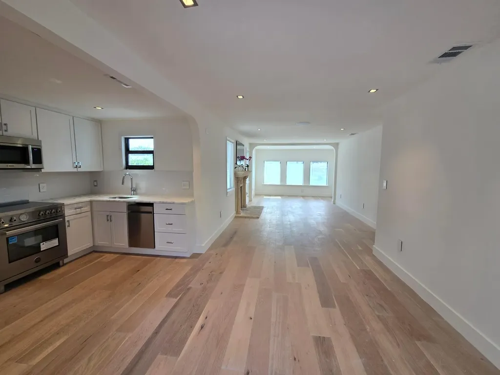 3809 S Olive Avenue West Palm Beach FL 33405