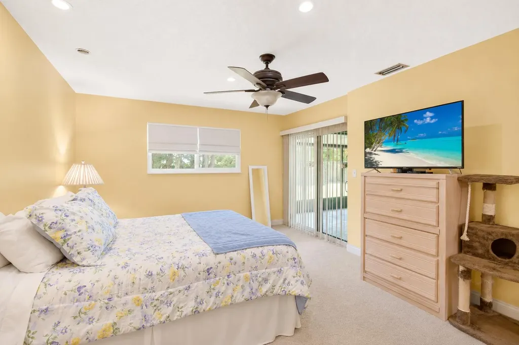2400 SW 19th Avenue Boynton Beach FL 33426