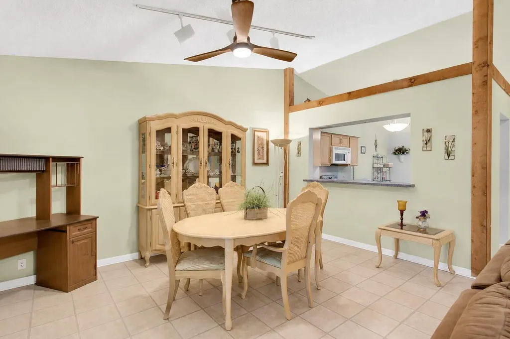 2400 SW 19th Avenue Boynton Beach FL 33426