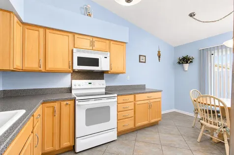 2400 SW 19th Avenue Boynton Beach FL 33426