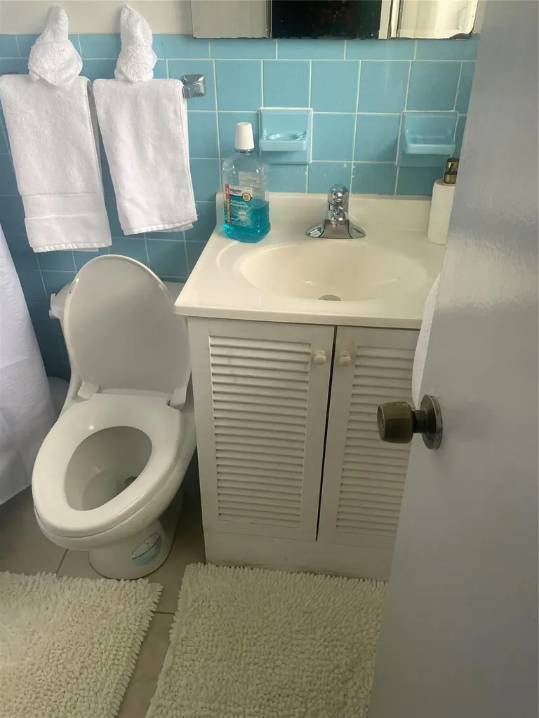 6424 Buchanan Street Hollywood FL 33024