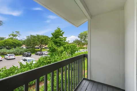 6505 Dockside Circle Greenacres FL 33463
