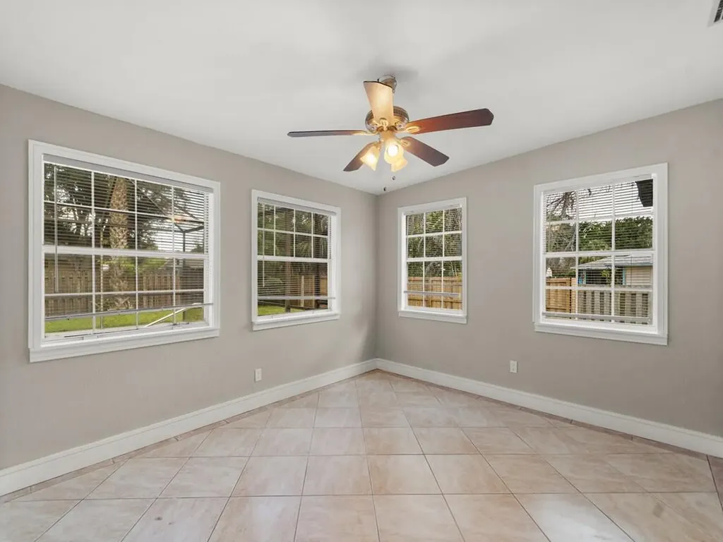 5612 Deleon Avenue Fort Pierce FL 34951