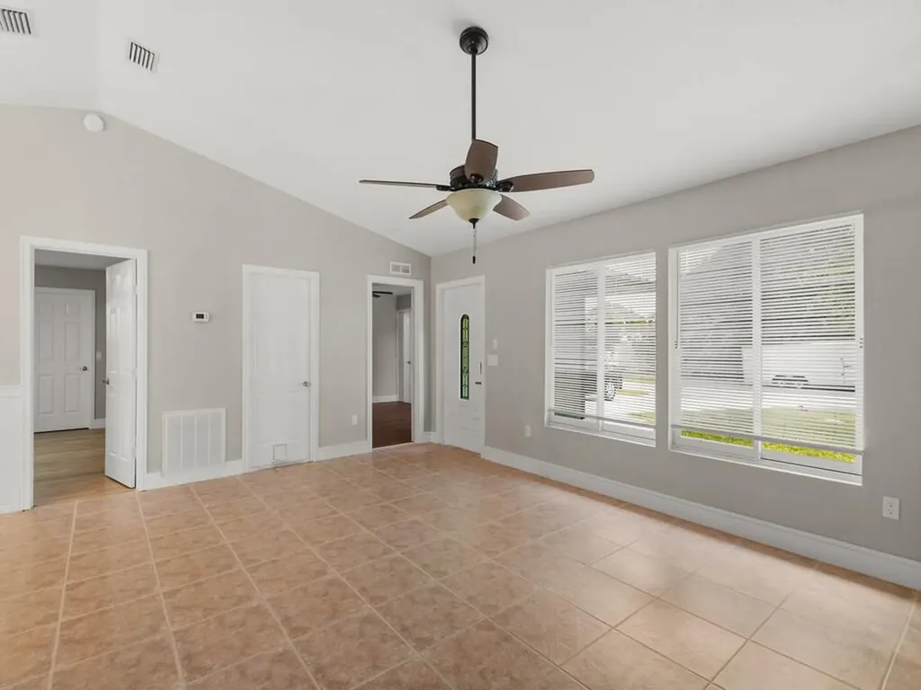 5612 Deleon Avenue Fort Pierce FL 34951