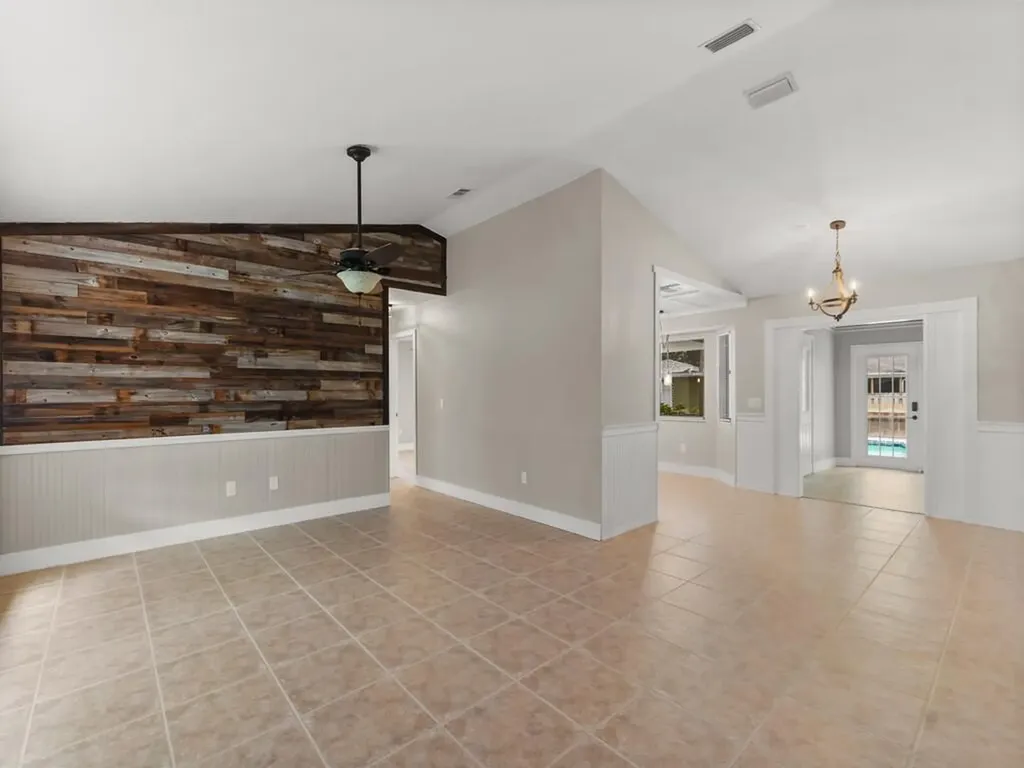 5612 Deleon Avenue Fort Pierce FL 34951