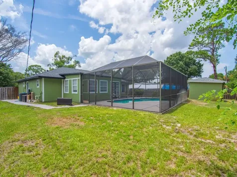 5612 Deleon Avenue Fort Pierce FL 34951