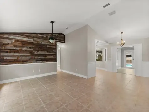 5612 Deleon Avenue Fort Pierce FL 34951