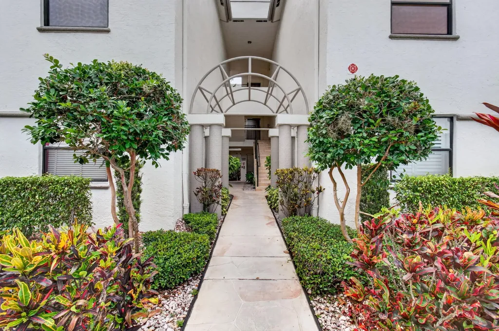 5133 Brisata Circle Boynton Beach FL 33437