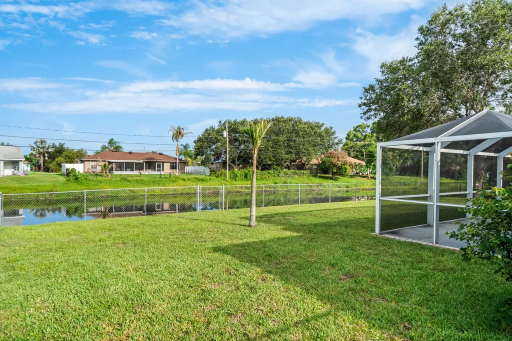 2367 SE Rock Springs Drive Port St Lucie FL 34952