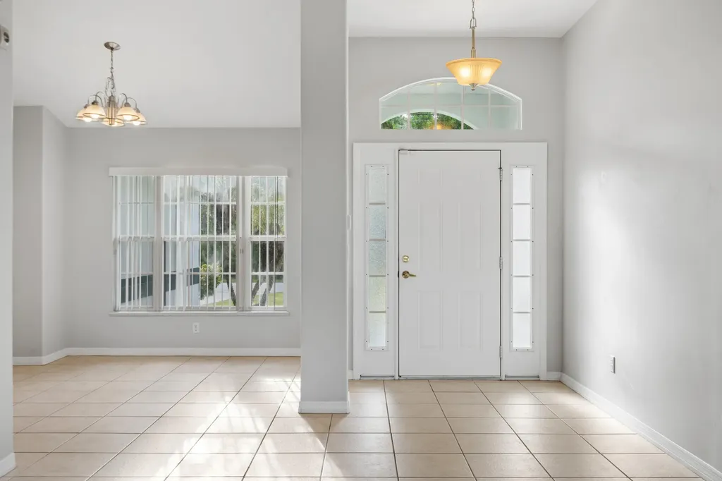 2367 SE Rock Springs Drive Port St Lucie FL 34952