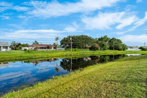 2367 SE Rock Springs Drive Port St Lucie FL 34952