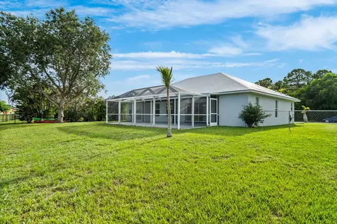 2367 SE Rock Springs Drive Port St Lucie FL 34952