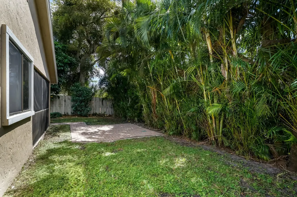 1080 NW 19th Terrace Delray Beach FL 33445