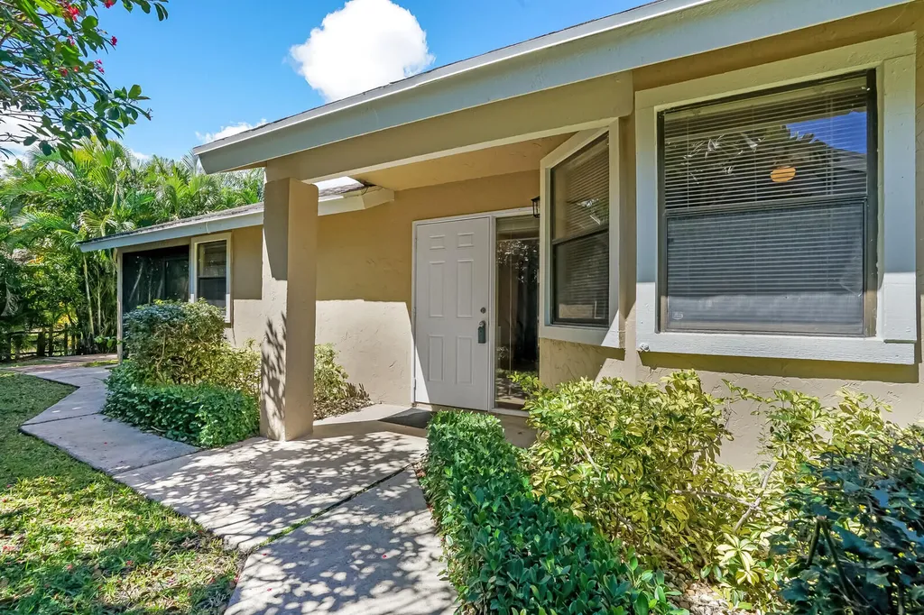 1080 NW 19th Terrace Delray Beach FL 33445