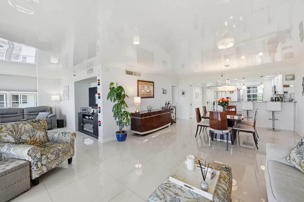 4015 W Palm Aire Drive Pompano Beach FL 33069