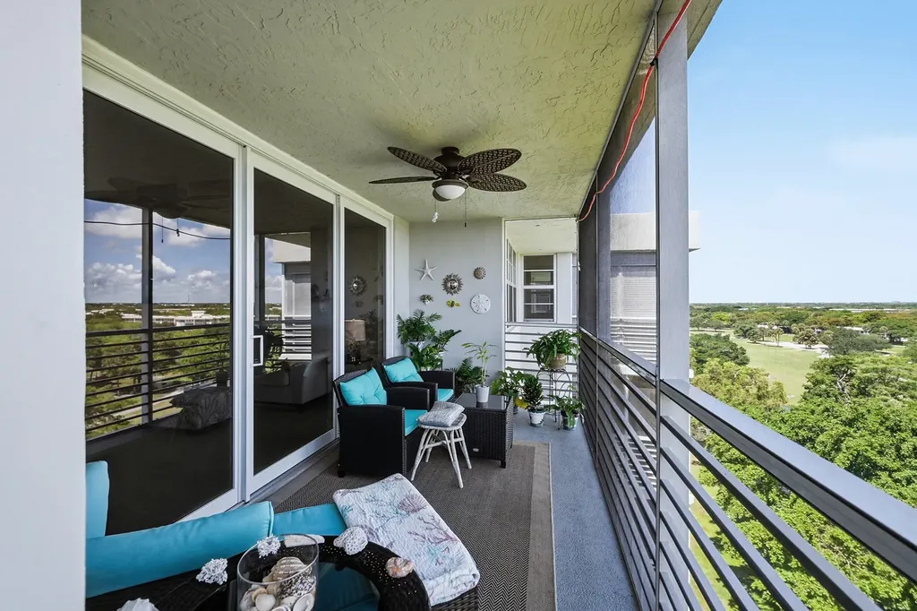 4015 W Palm Aire Drive Pompano Beach FL 33069