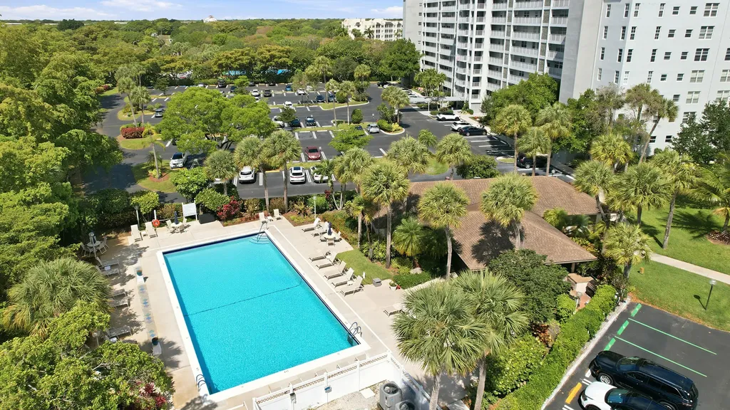 4015 W Palm Aire Drive Pompano Beach FL 33069