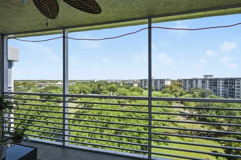 4015 W Palm Aire Drive Pompano Beach FL 33069