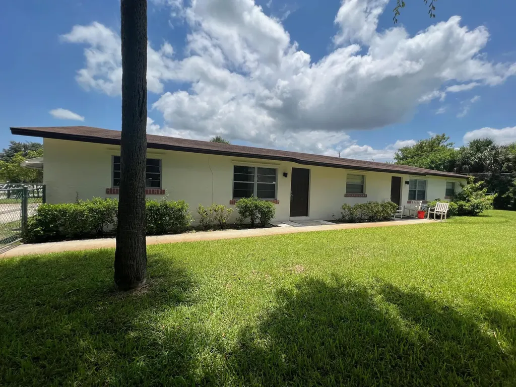 1887 Breezy Lane West Palm Beach FL 33417