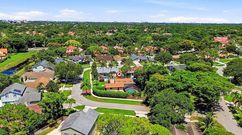 21540 Kapok Circle Boca Raton FL 33433