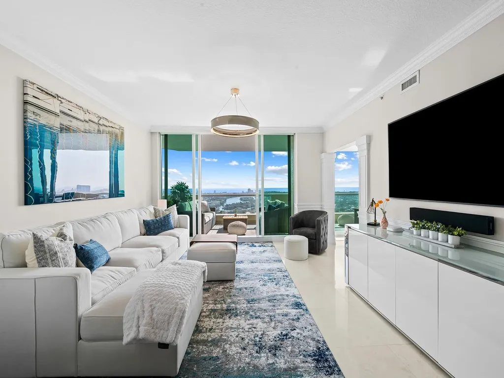 411 N New River Drive E Fort Lauderdale FL 33301