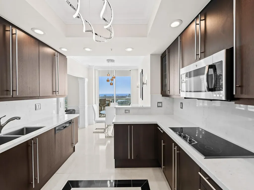 411 N New River Drive E Fort Lauderdale FL 33301
