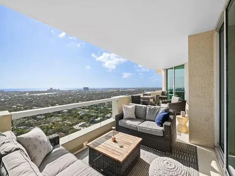 411 N New River Drive E Fort Lauderdale FL 33301