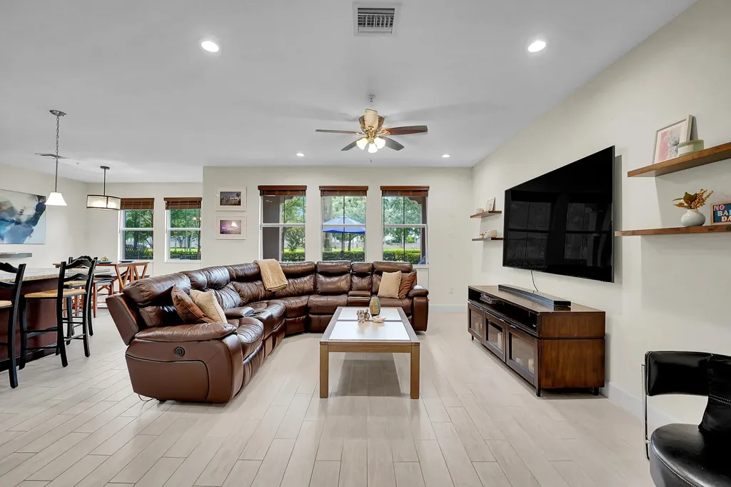 3162 NW 124th Way Sunrise FL 33323