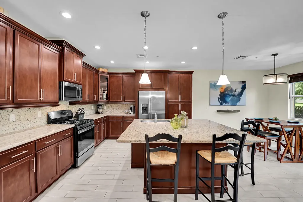3162 NW 124th Way Sunrise FL 33323