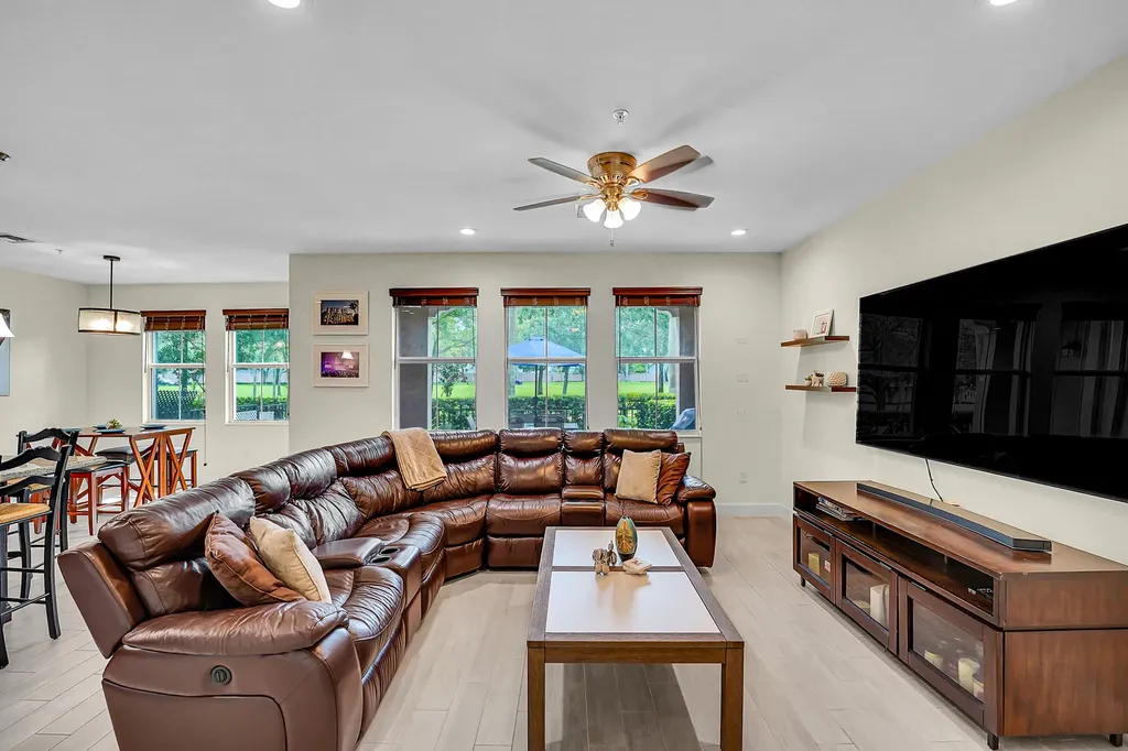 3162 NW 124th Way Sunrise FL 33323