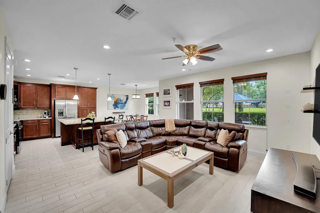 3162 NW 124th Way Sunrise FL 33323